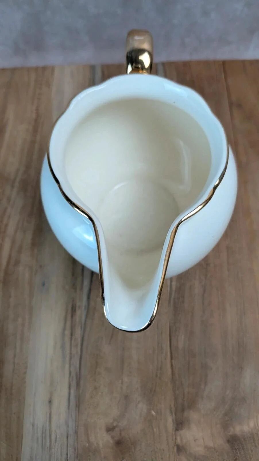 Small milk jug Villeroy & Boch with gold trim – vintage