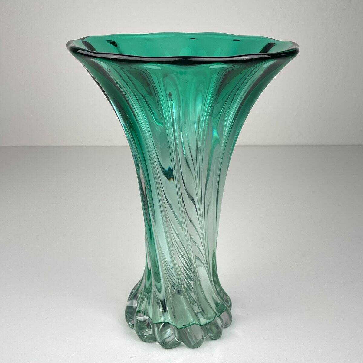Vintage green Murano vase, Italy, 1970s
