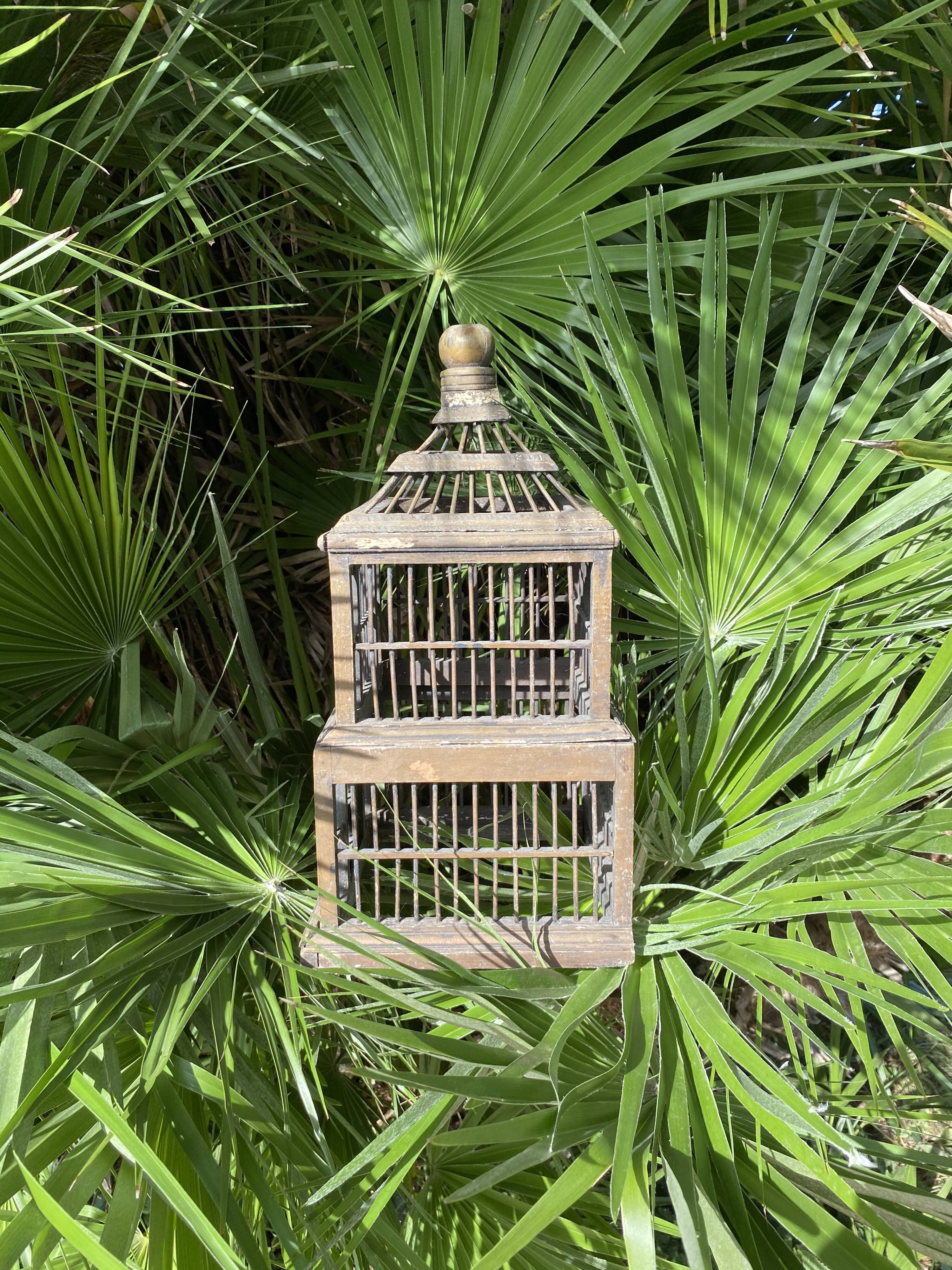 Cage à oiseaux en bois