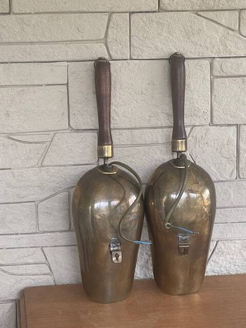 Tea shovel wall lights