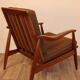 Fauteuil scandinave en teck vers 1960
