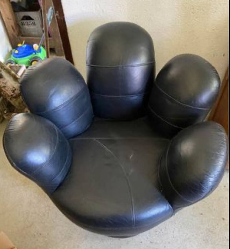 Hand armchair