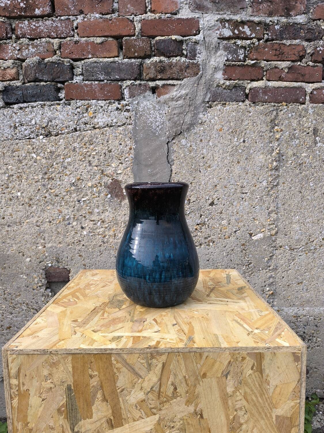 Large Accolay vase