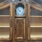 Provencal buffet in solid walnut Two-body buffet with pendulum 19th century