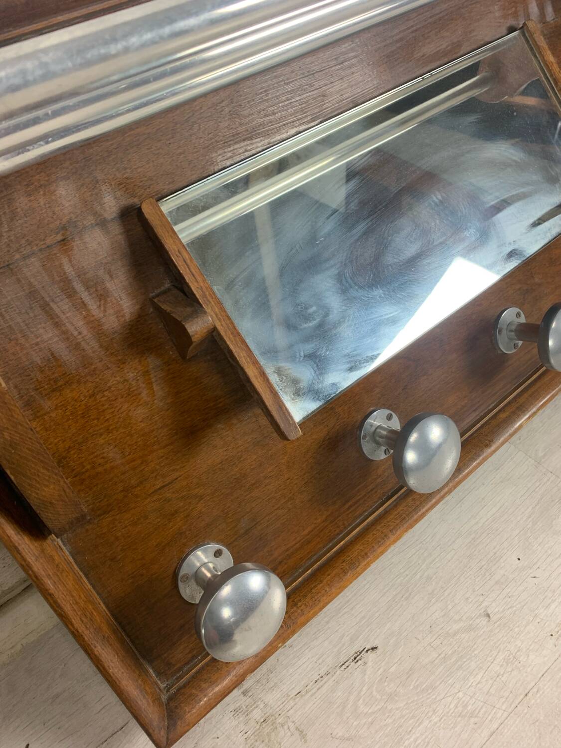 Wall mounted coat rack