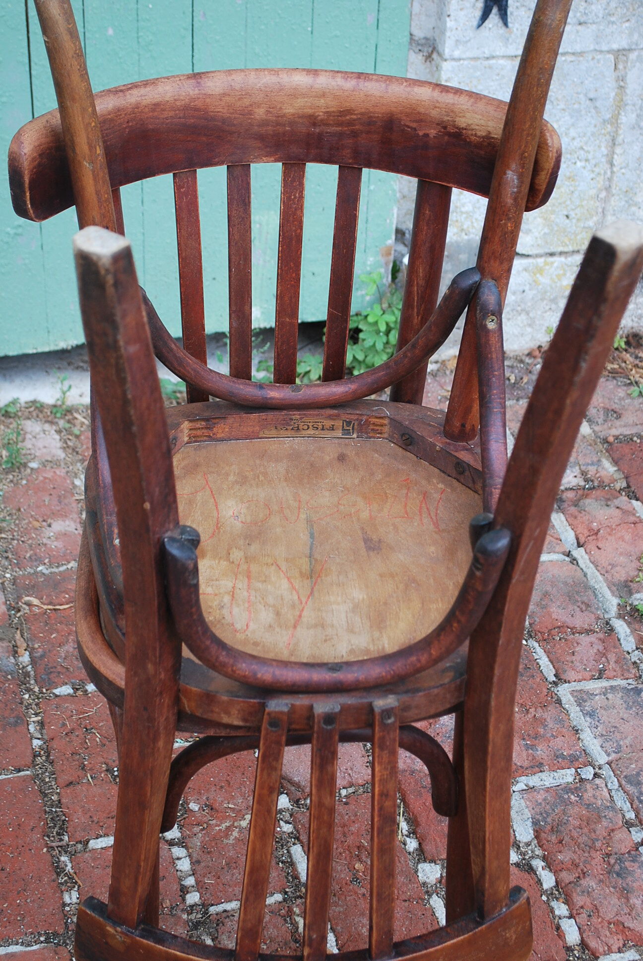Set de six chaises bistrot déparéillées