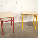 40 Yellow, red school desks and desks from the 80s/90s
