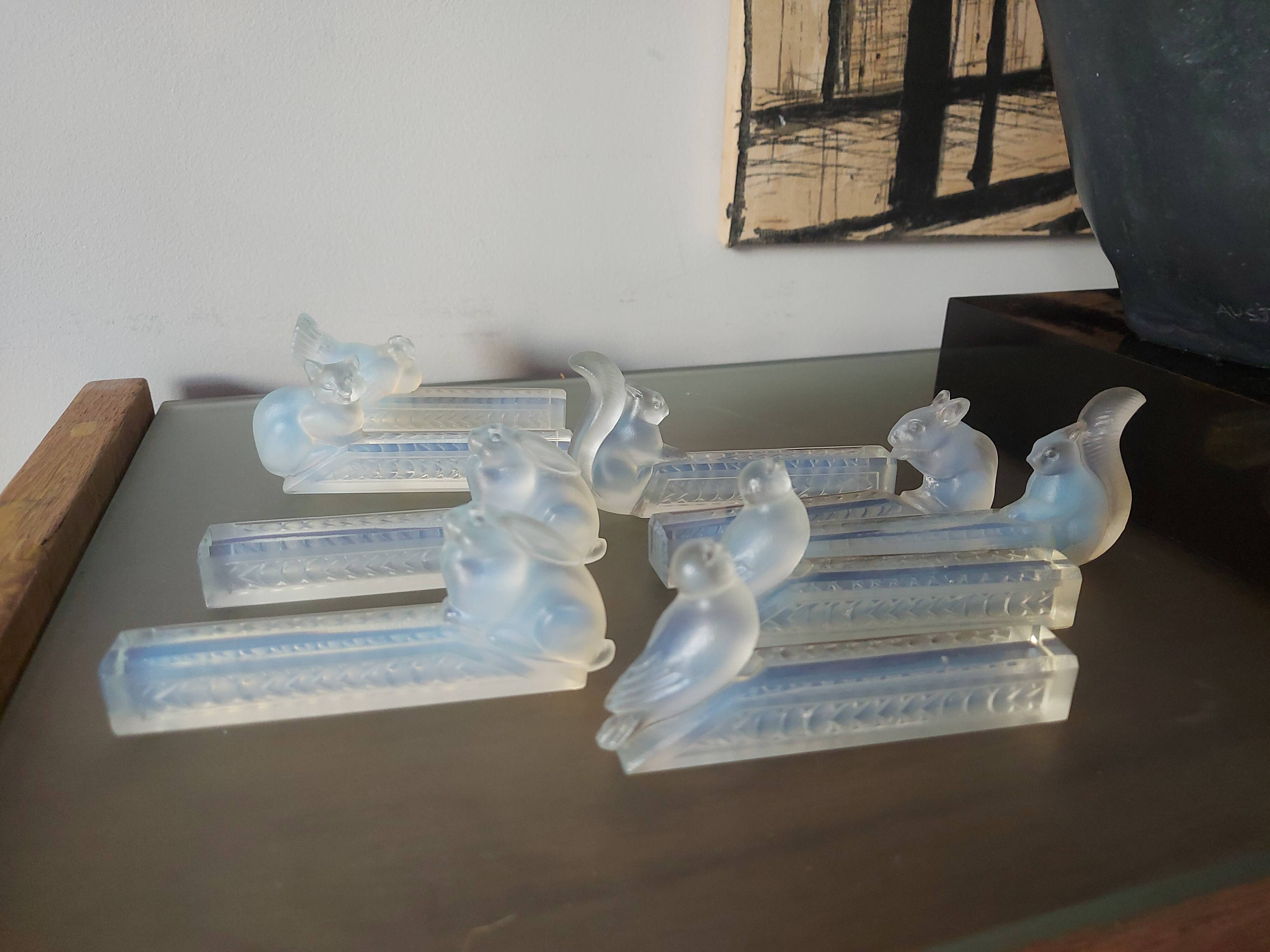 9 doors art deco knives in opalescent glass, bestiary.
