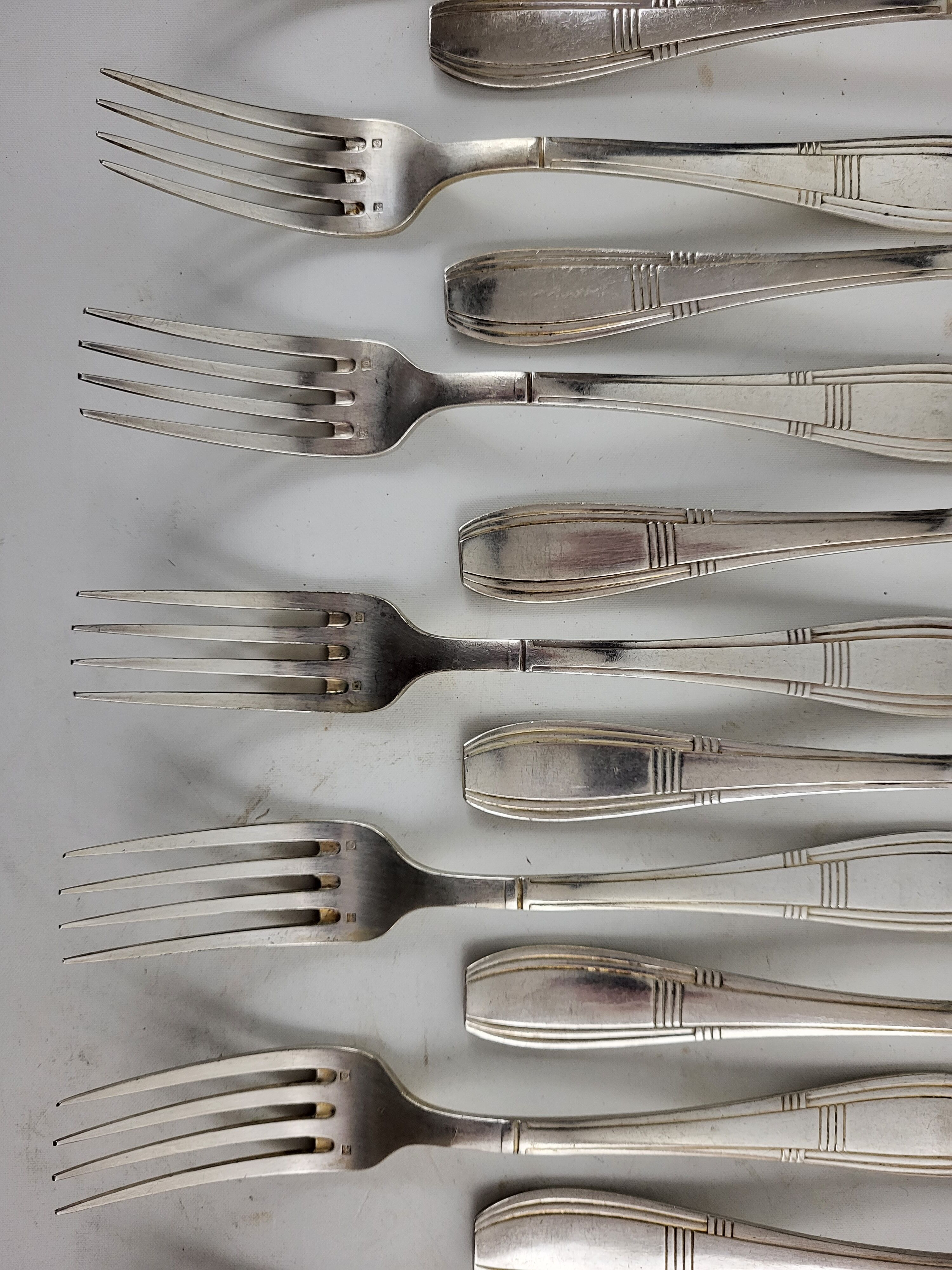 Ménagère en métal argenté Art déco 25 pièces