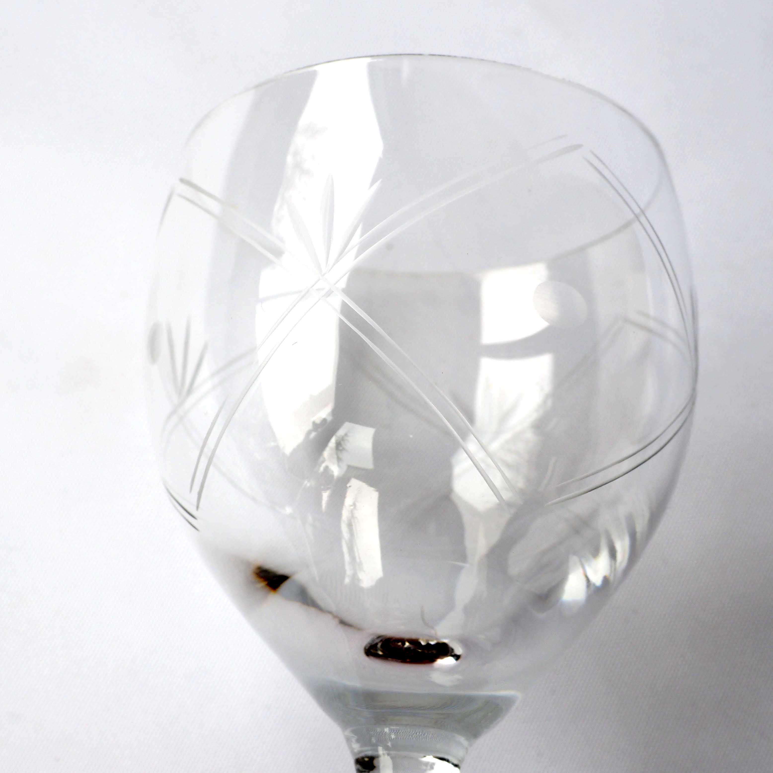 6 chiseled walking glasses