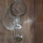 Petit pichet à vin ou cidre en verre