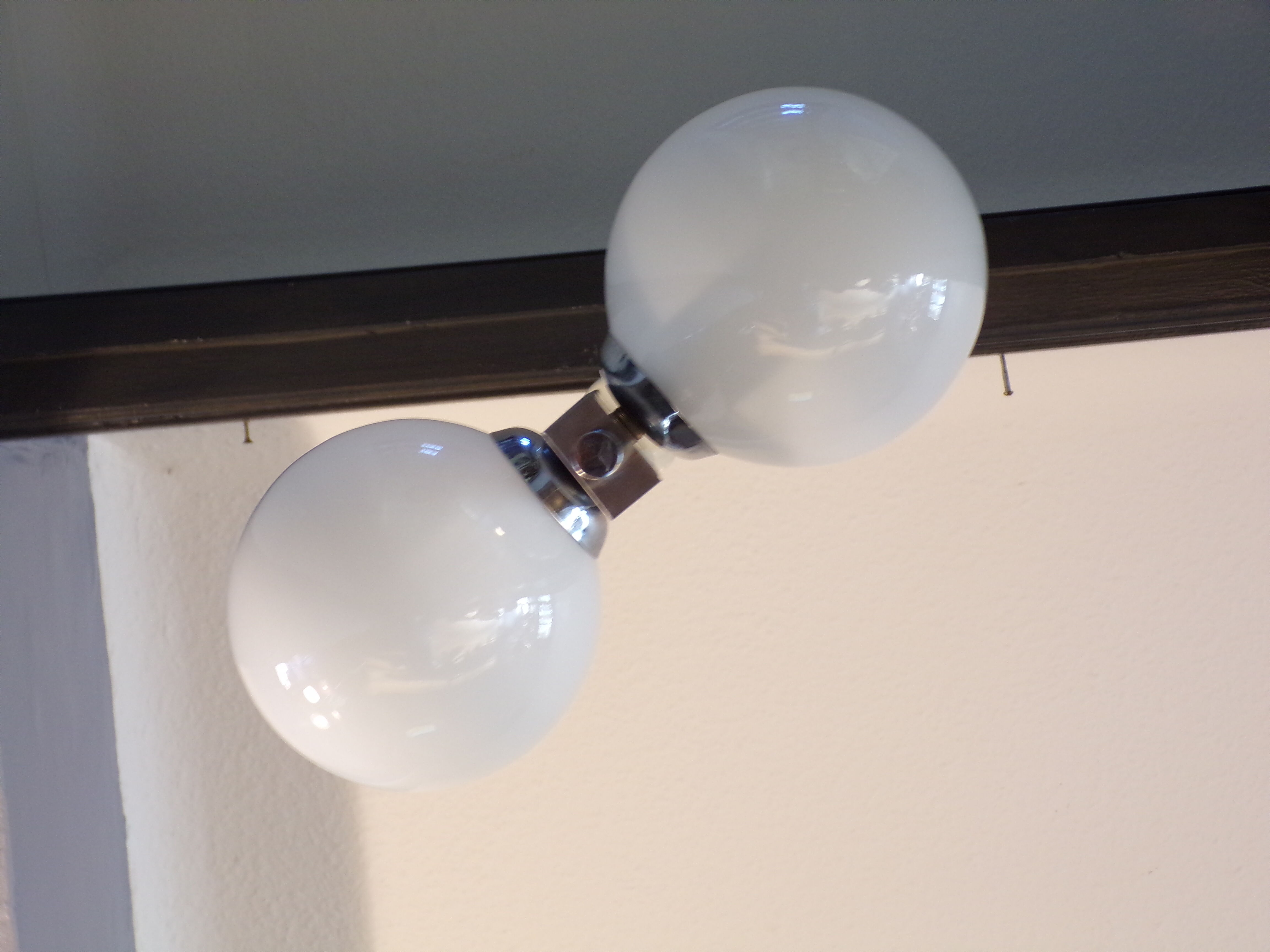 Space age hanging lamp