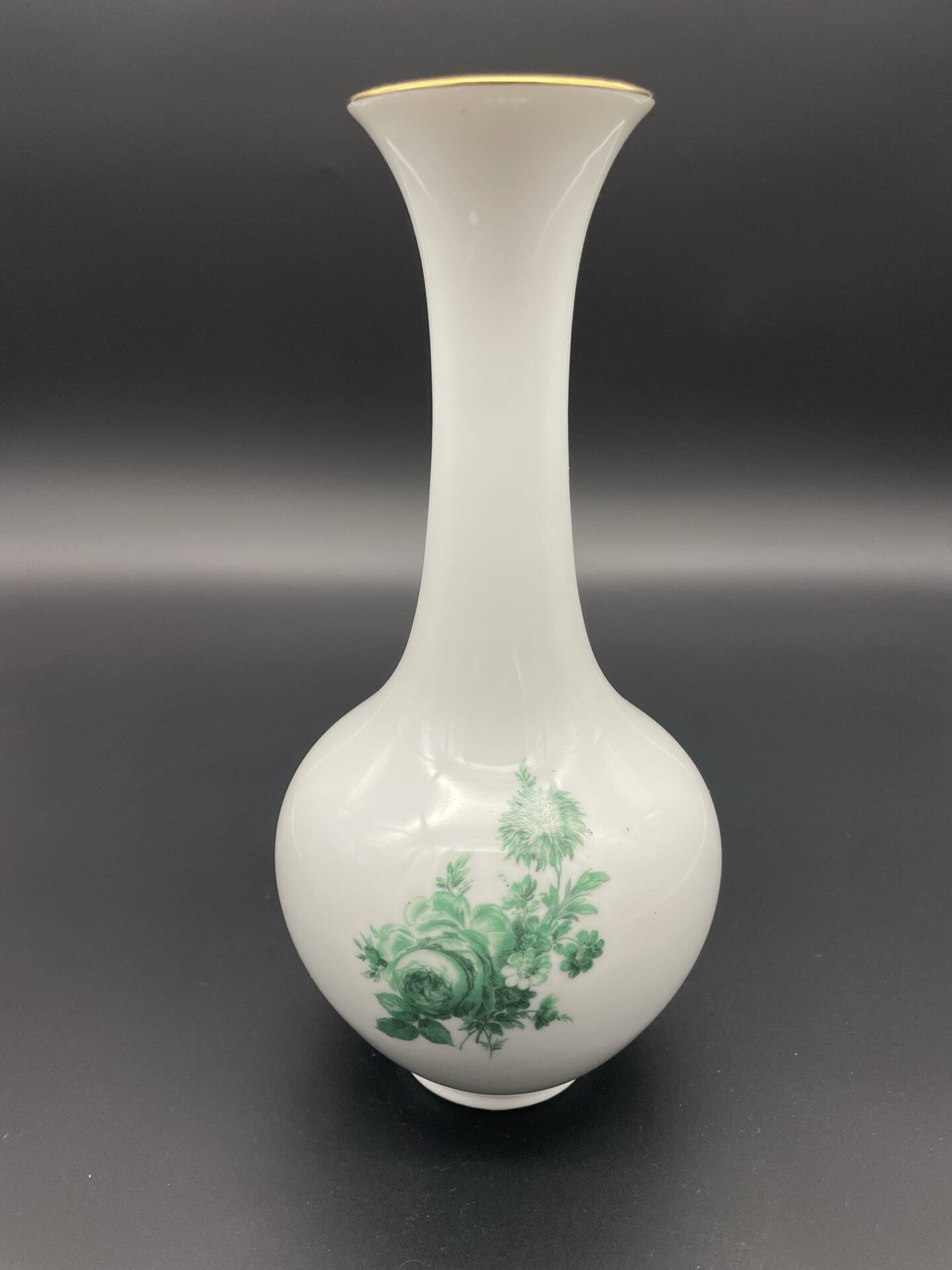 Large vase Royal Porcelain Bavaria with green flowers, 1960s.