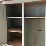 Armoire parisienne 
