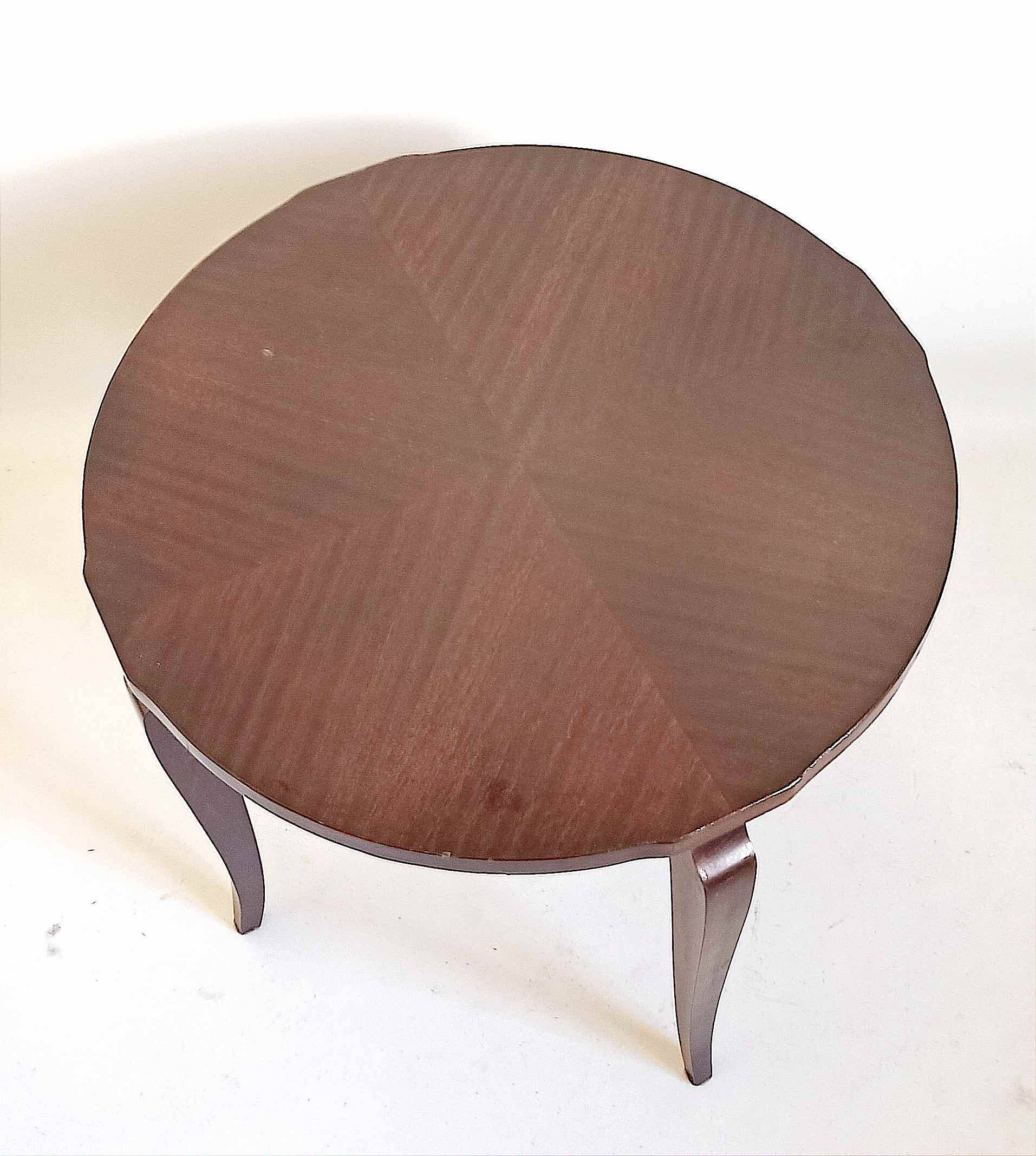 Art Deco pedestal table, mahogany veneer, diameter 60.4 cm
