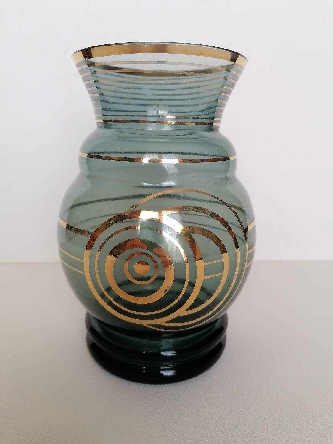 Art deco glass vase