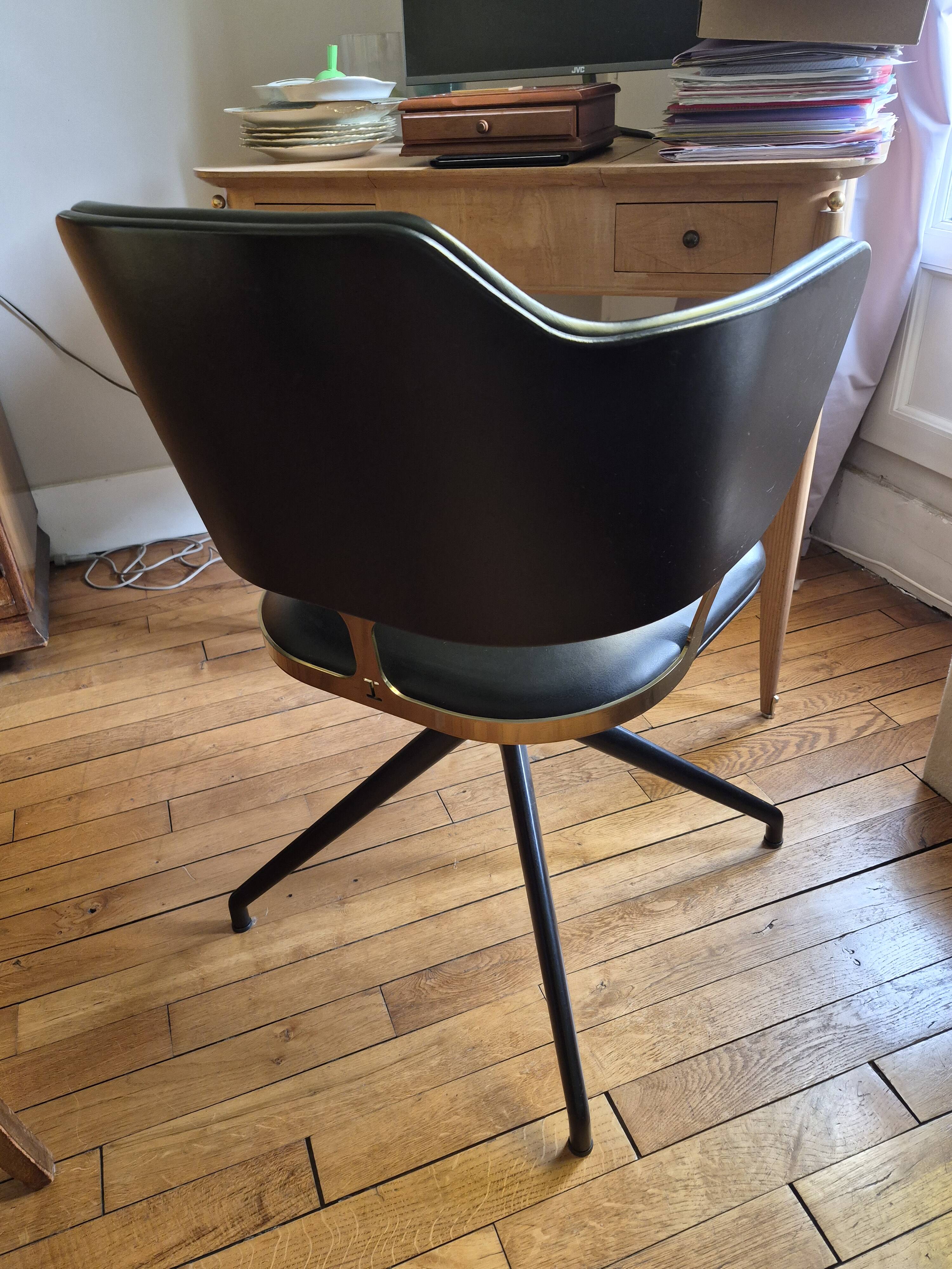 Armchair / conference chair Scandinavian design ISKU MyFlow – Vertti Kivi
