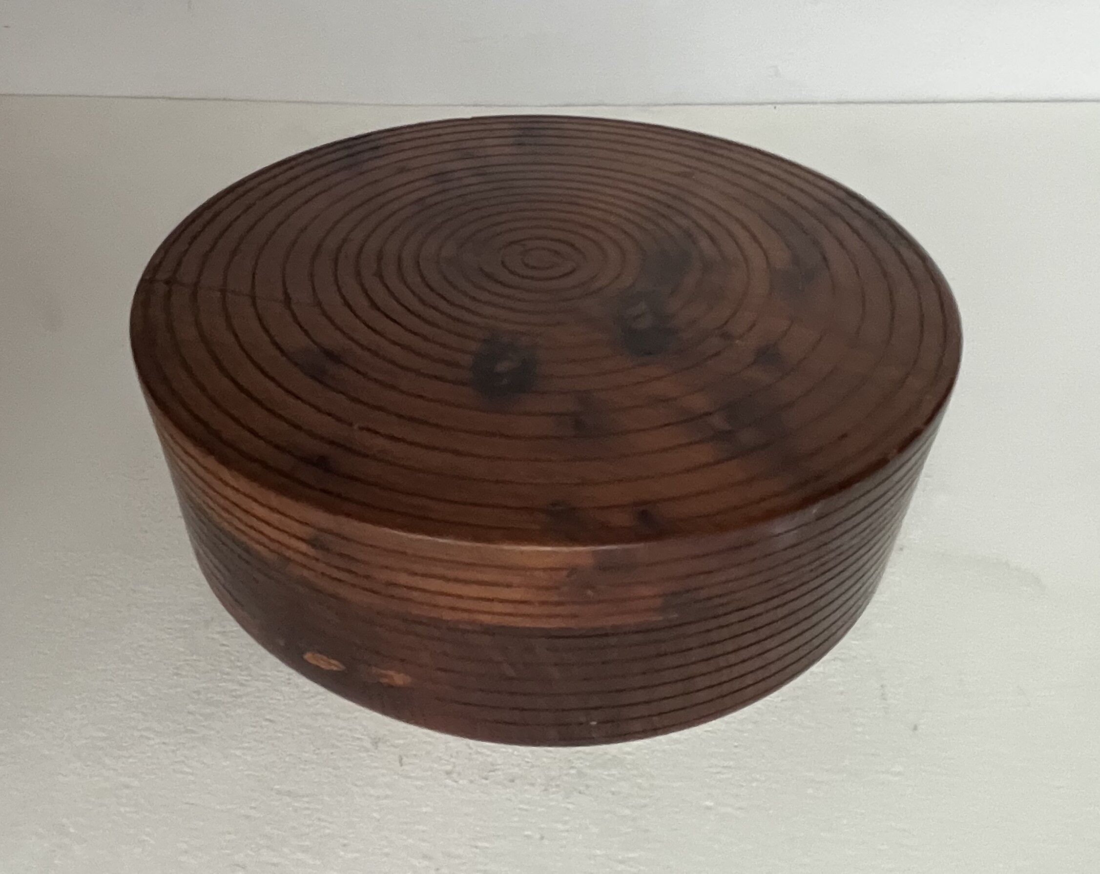 Bonbonnière ronde en bois