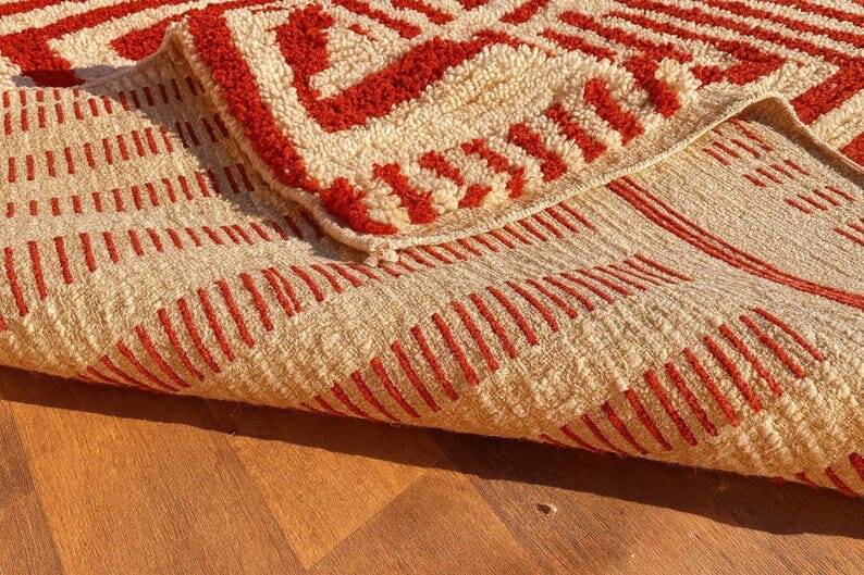 Handmade traditional Beni Ourain rug, size 2/3 m.