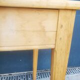 Small size farm table