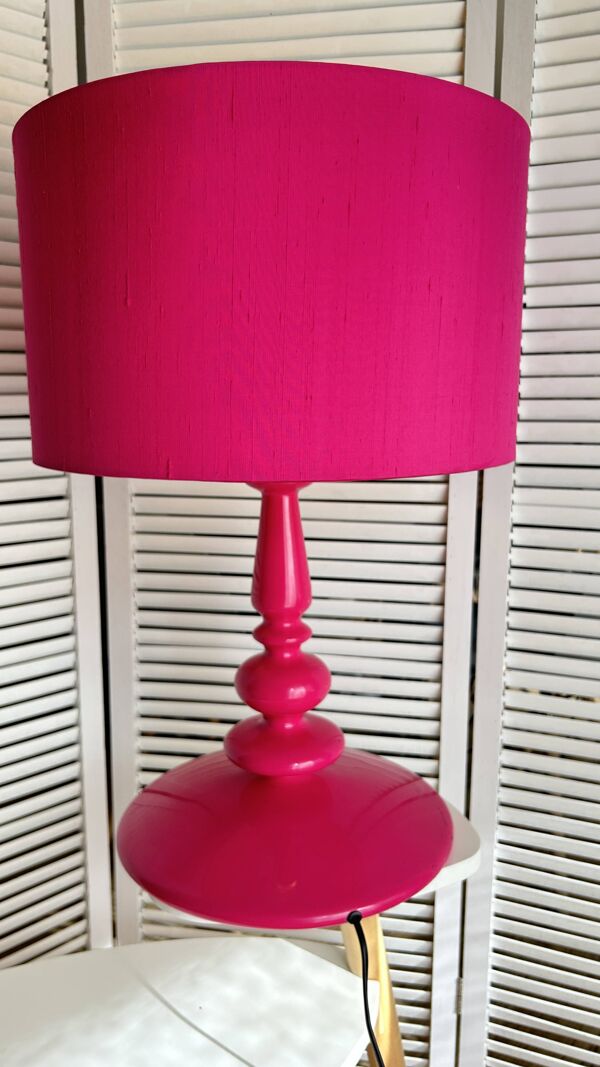 Lampe Spindle fuchsia laquée Habitat - années 2000