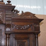 Armoire Néerlandaise Sculptée en Chêne Massif Début XIXe Siècle