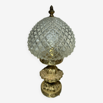 Upcycling baroque inspired table lamp