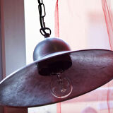 Suspension en fer d'entrepôts