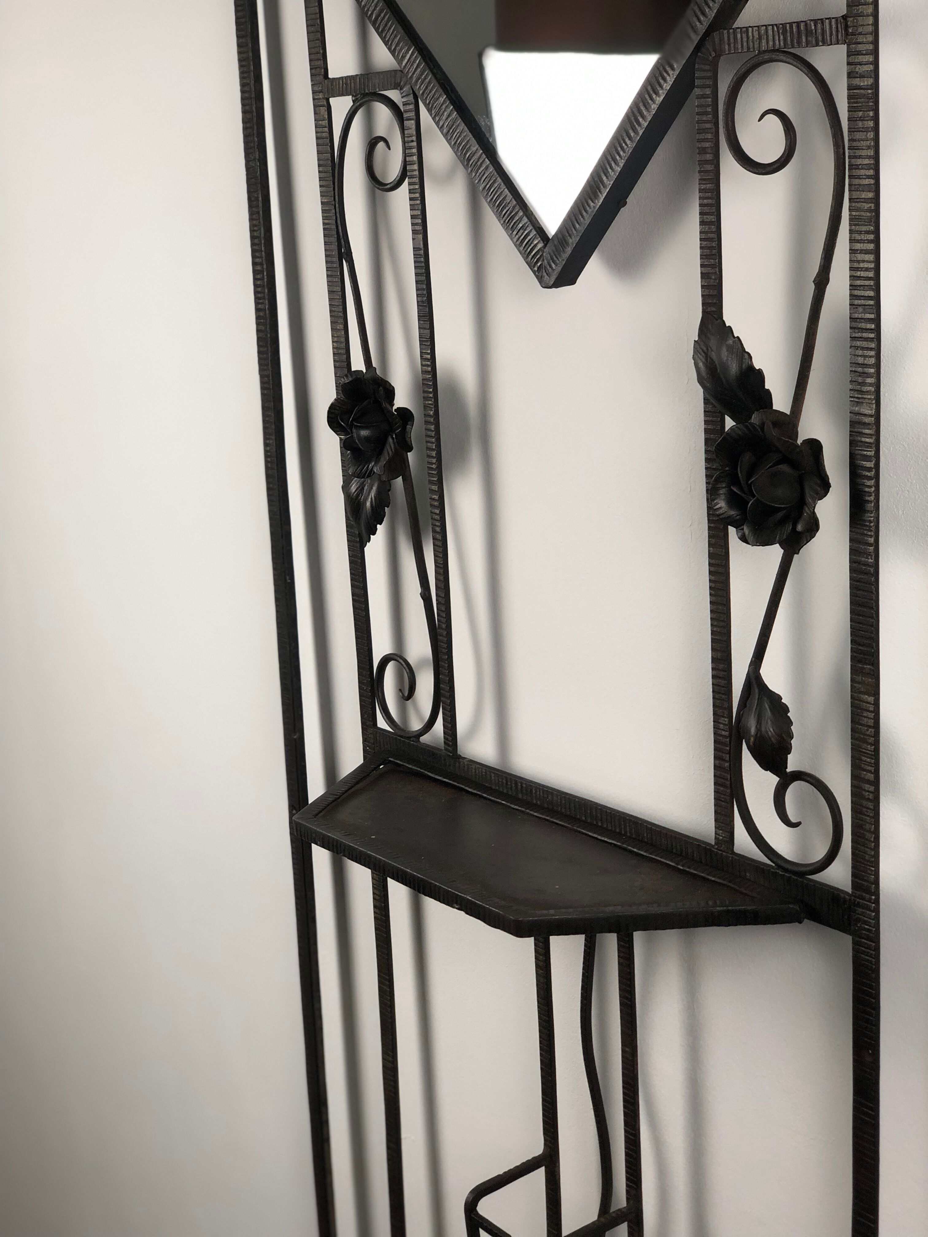 Cloakroom / Art Deco period coat rack in black wrought iron