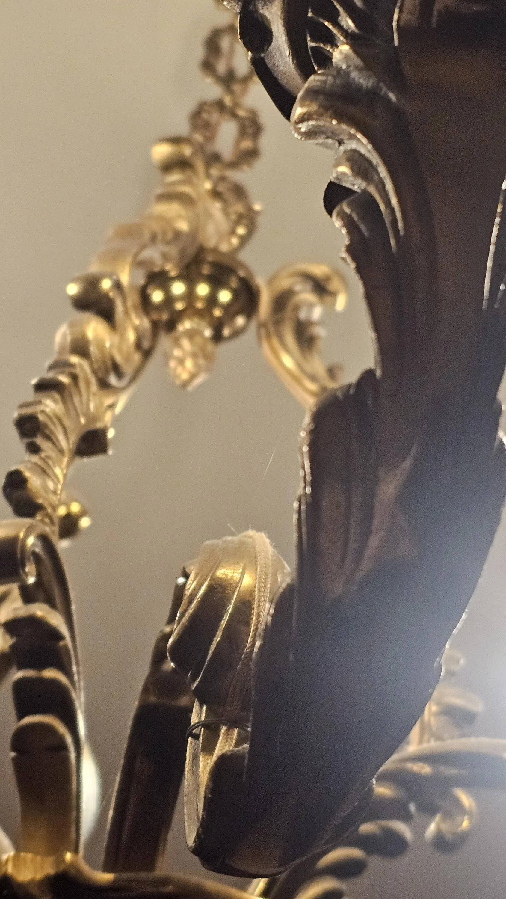 Lustre décoratif à 6 bras en métal patiné