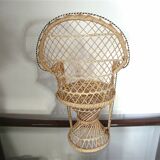 Doll chair