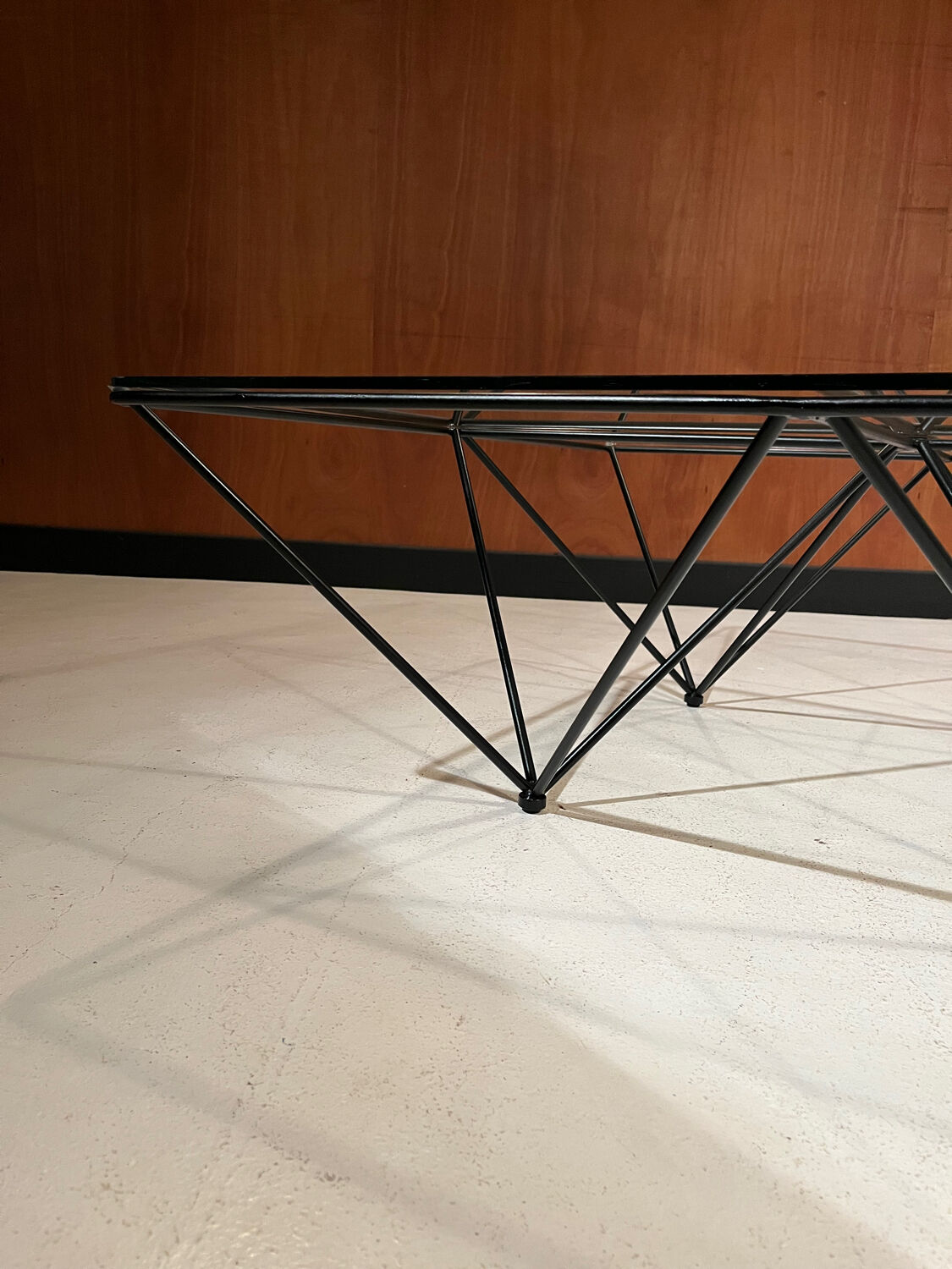 Alanda-style glass and steel coffee table from 1990.
