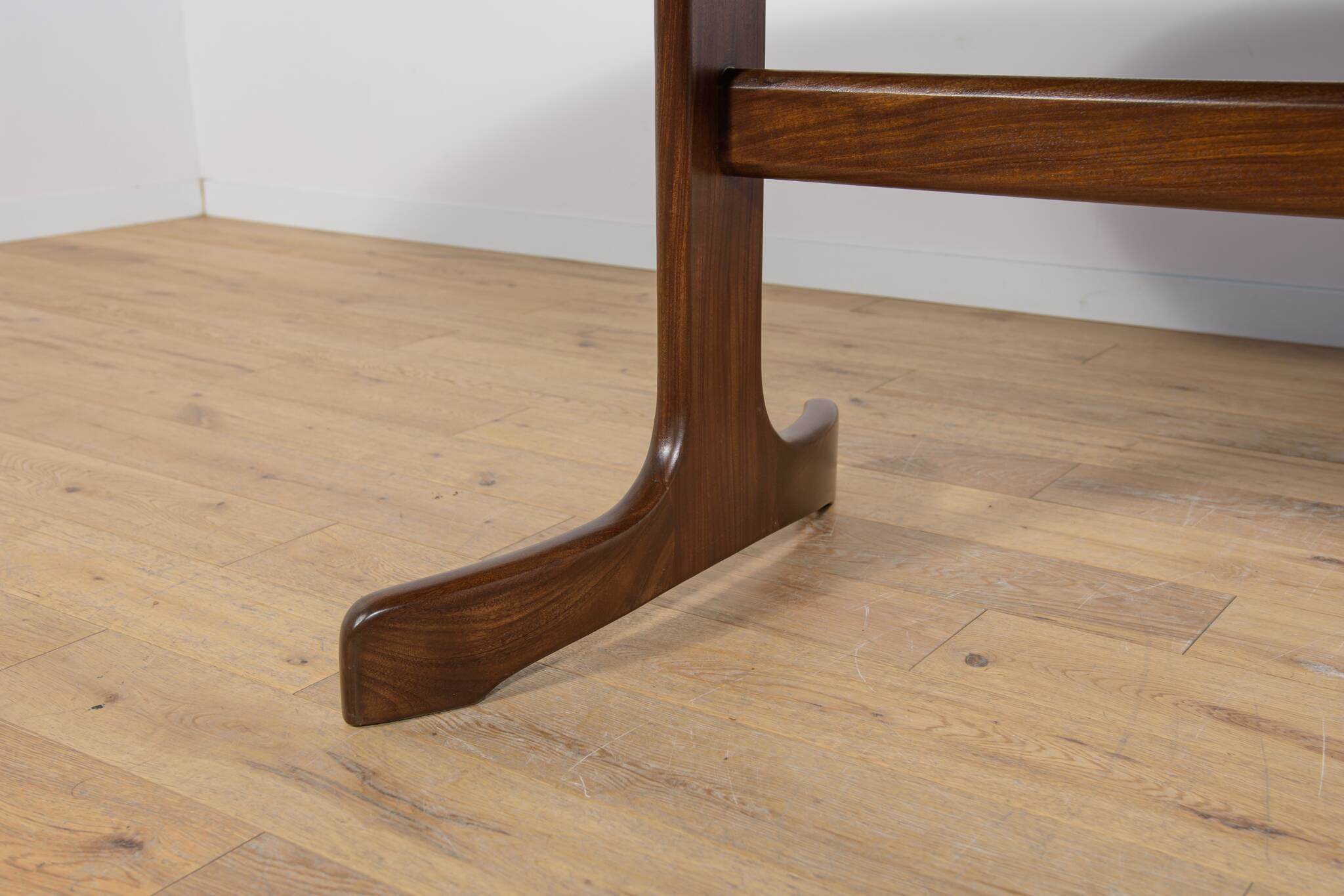 Mid-century oval teak dining table, G-Plan, UK, 1960s