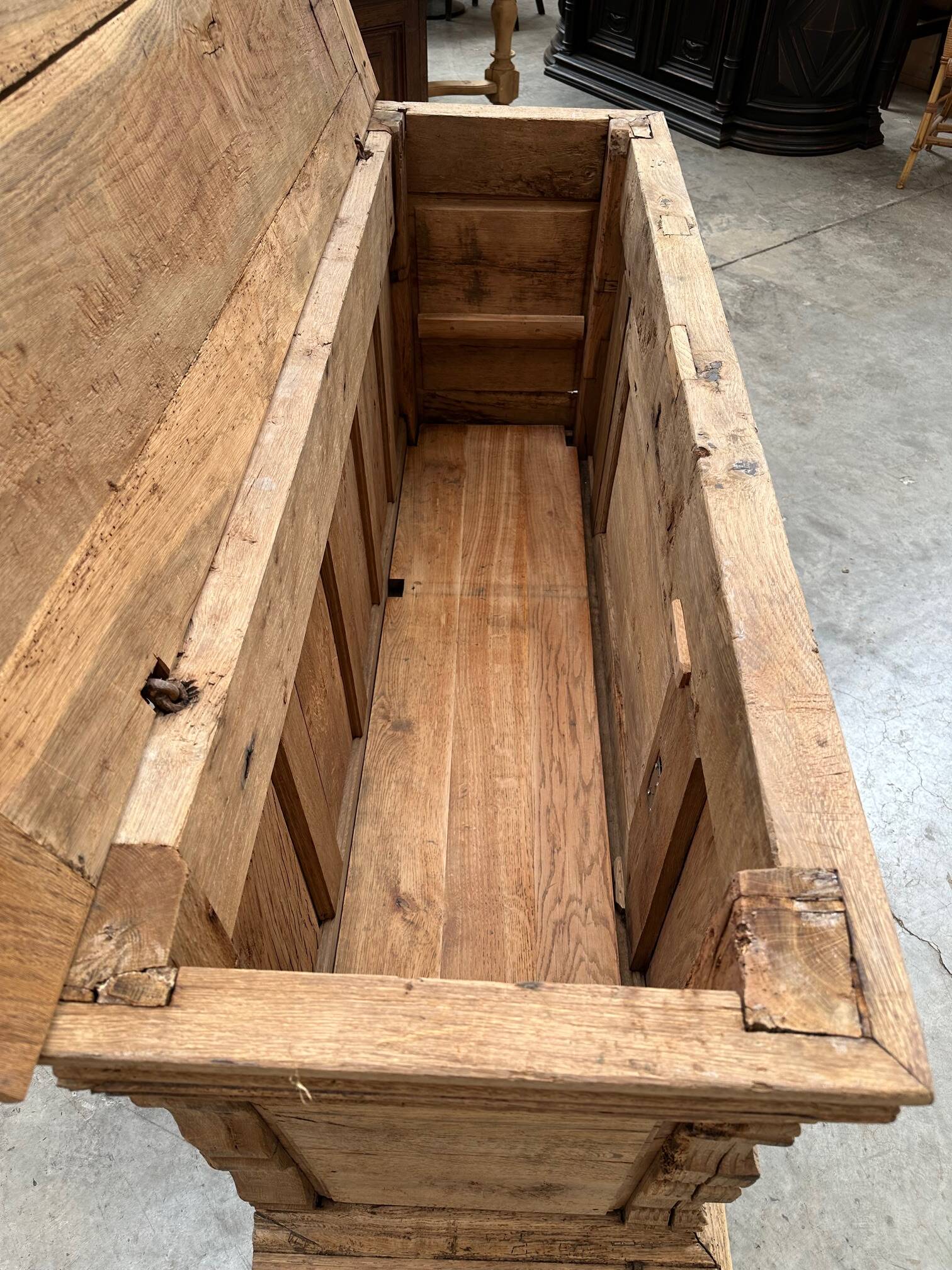 18th century solid oak chest of drawers