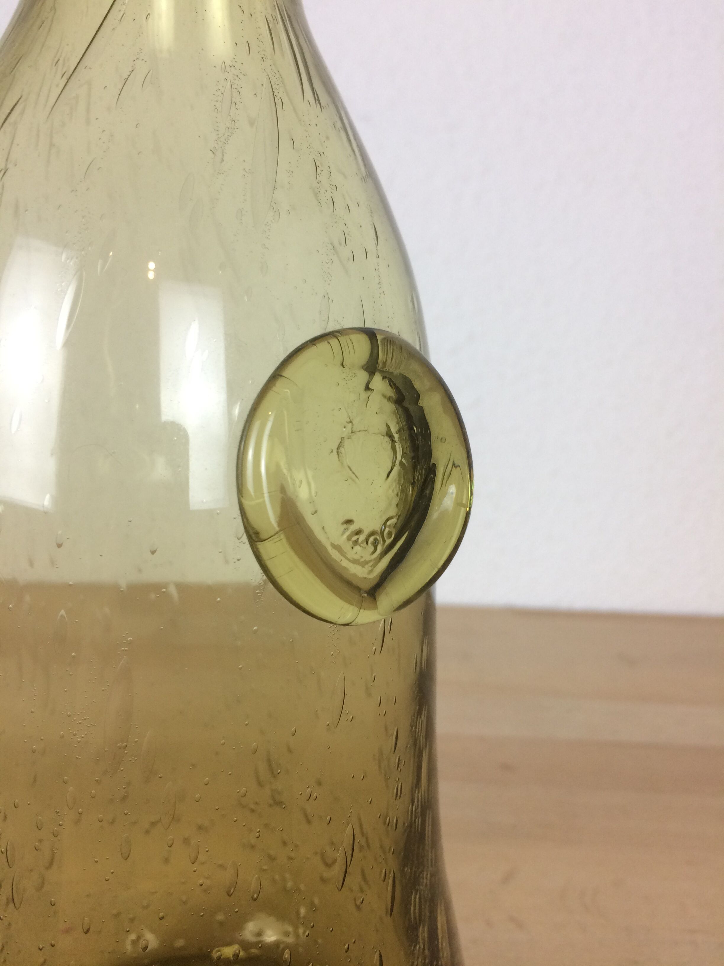 32 cm vase in green bubbled glass