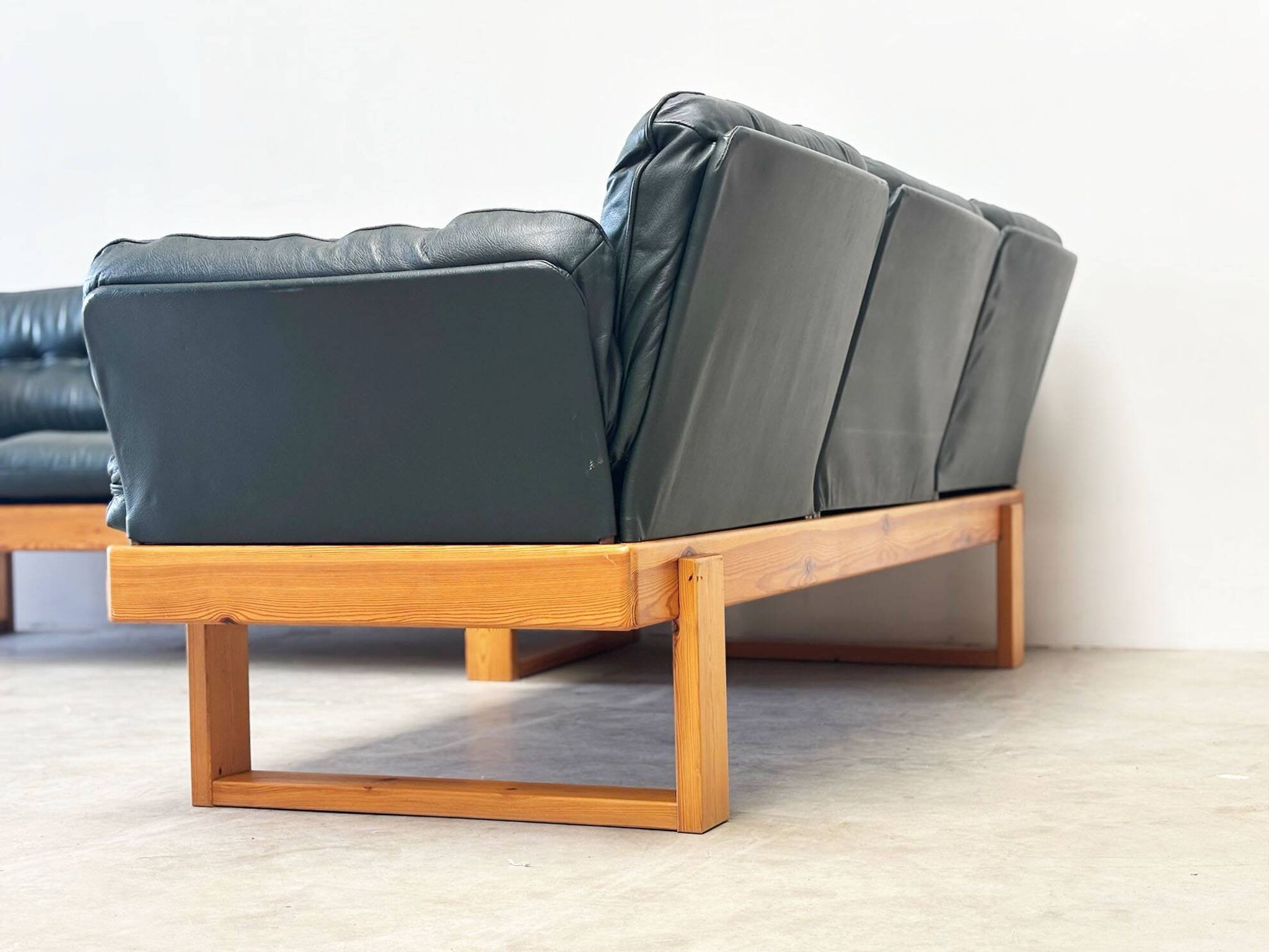1970's dark green German corner bench
