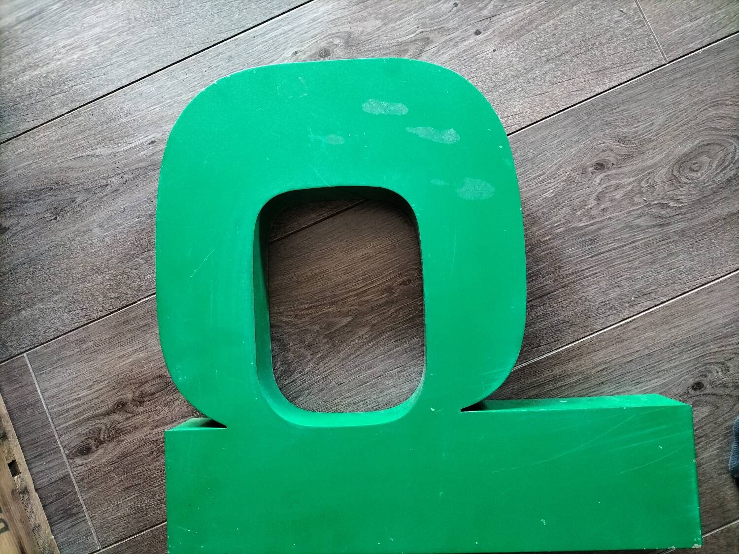 Metal letter P