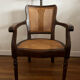 Ancien fauteuil de barbier / coiffeur en cannage