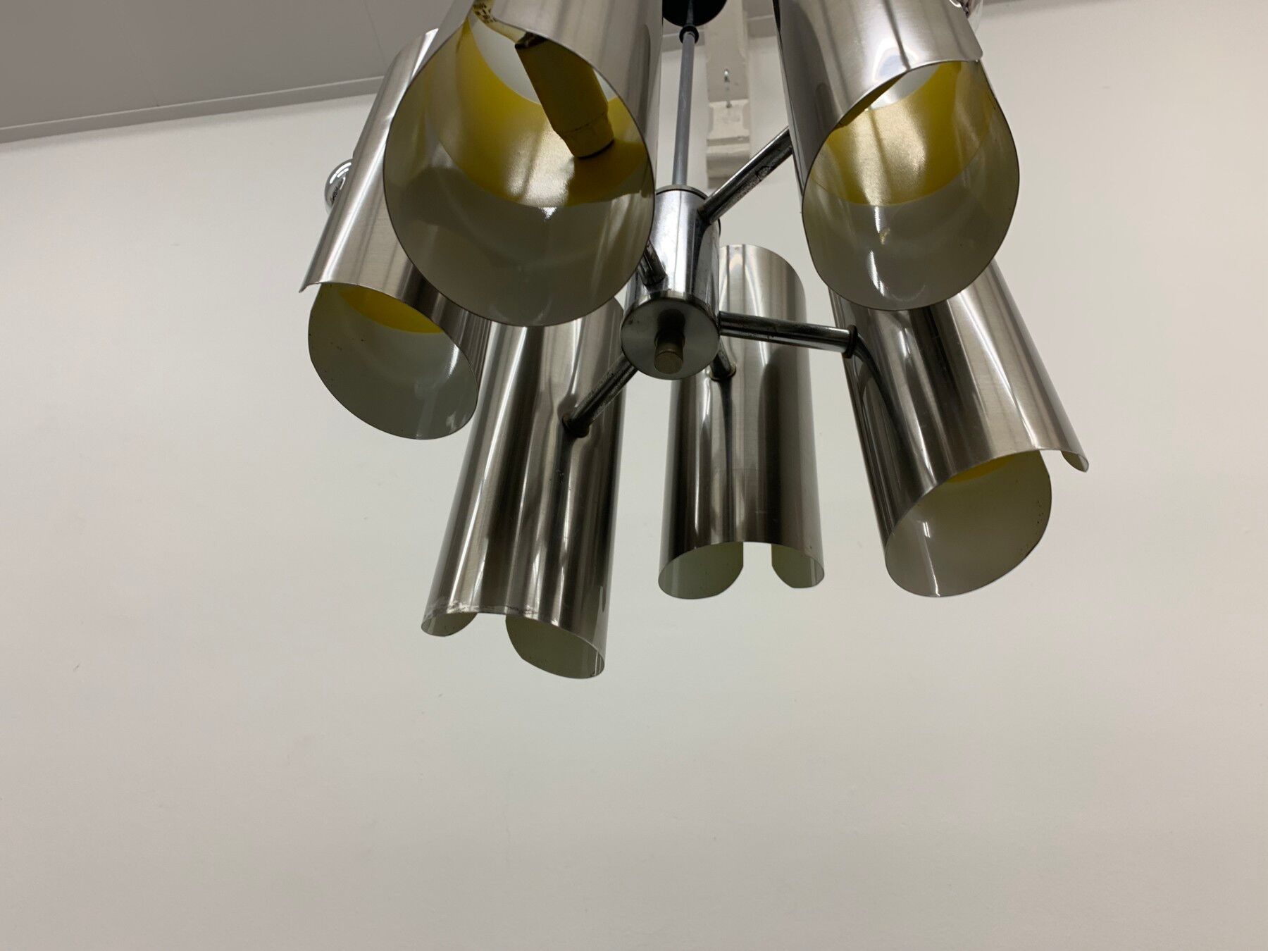 Space age suspension in 70s