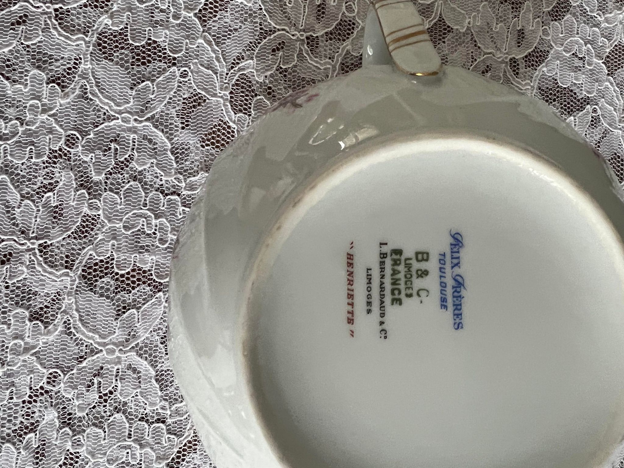 Porcelain teapot Maison Bernardaud