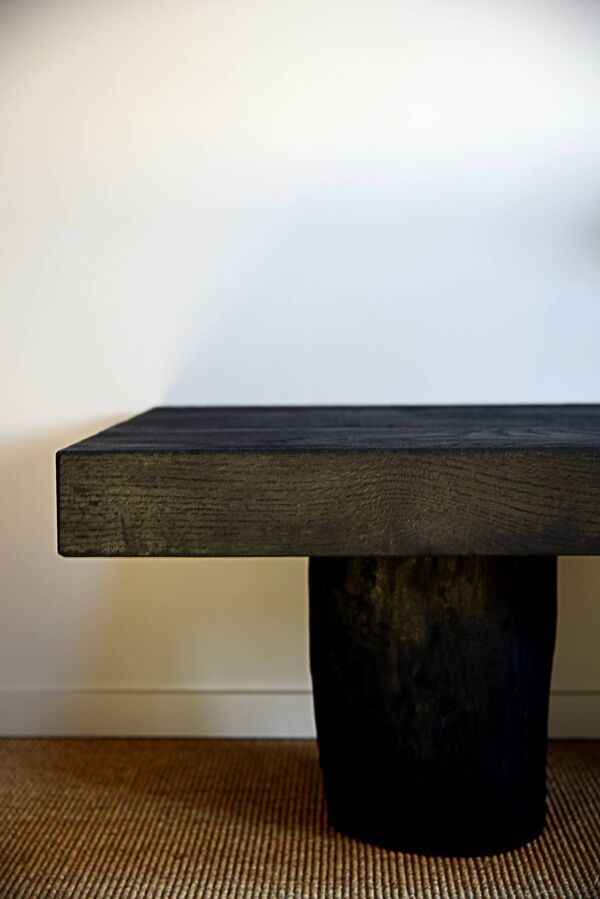 Table basse rondins fintion bois brûlé, shou-sugi-ban