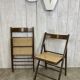 Paire de chaises pliantes avec cannage
