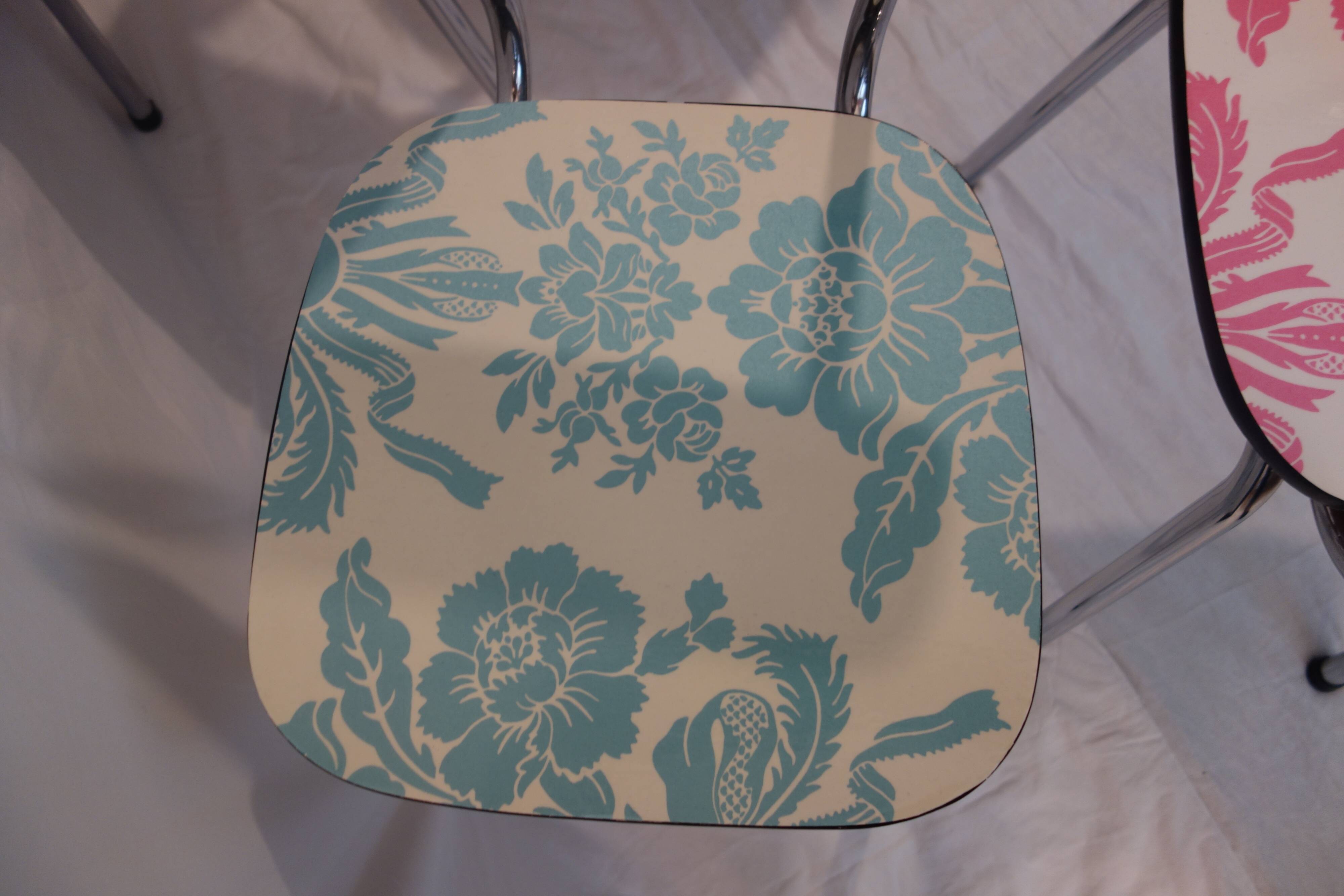 Set of 6 refurbished formica chairs