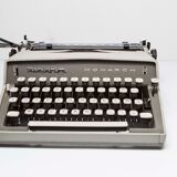 Typewriter Remington Monarch