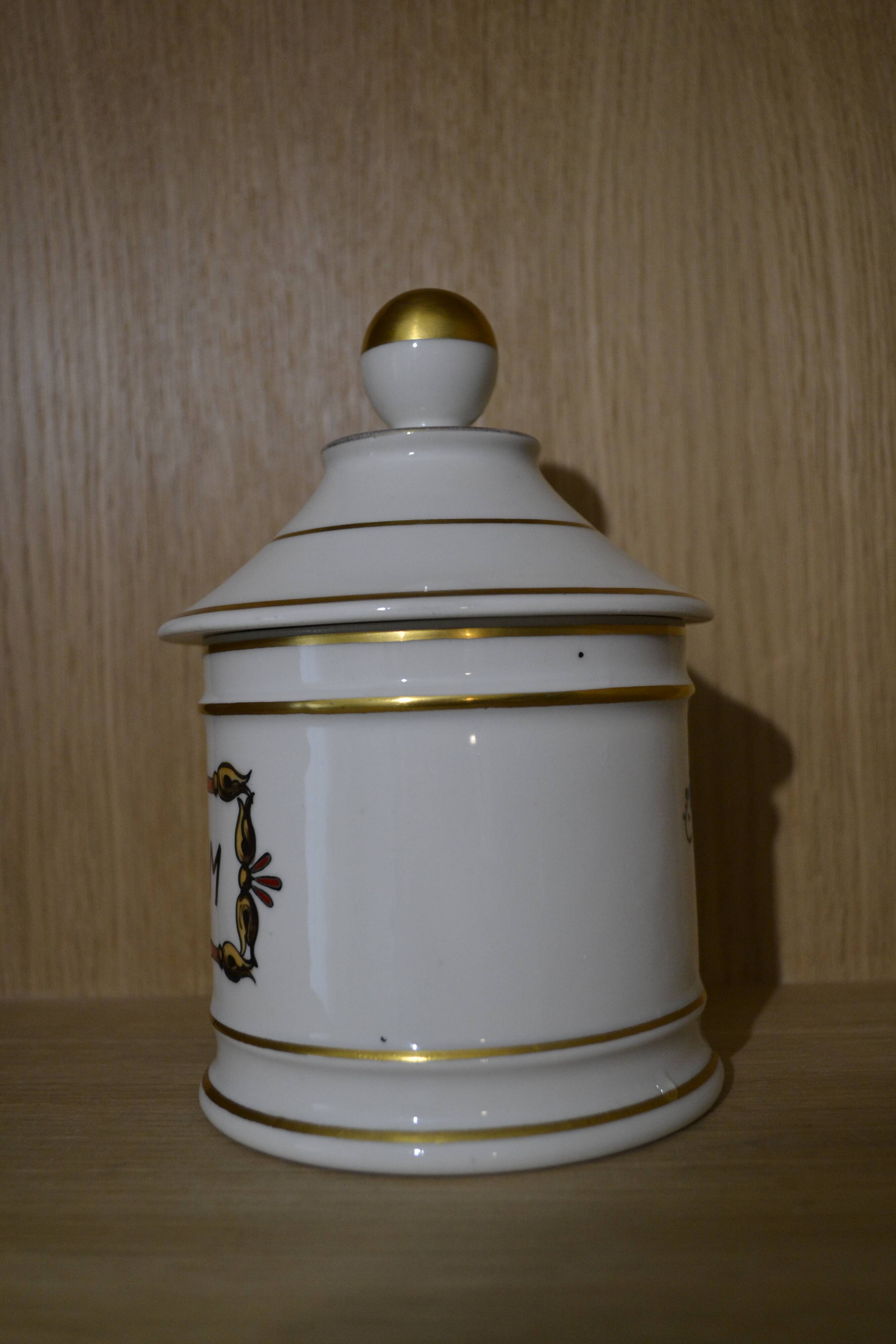 Apothecary pot Opium