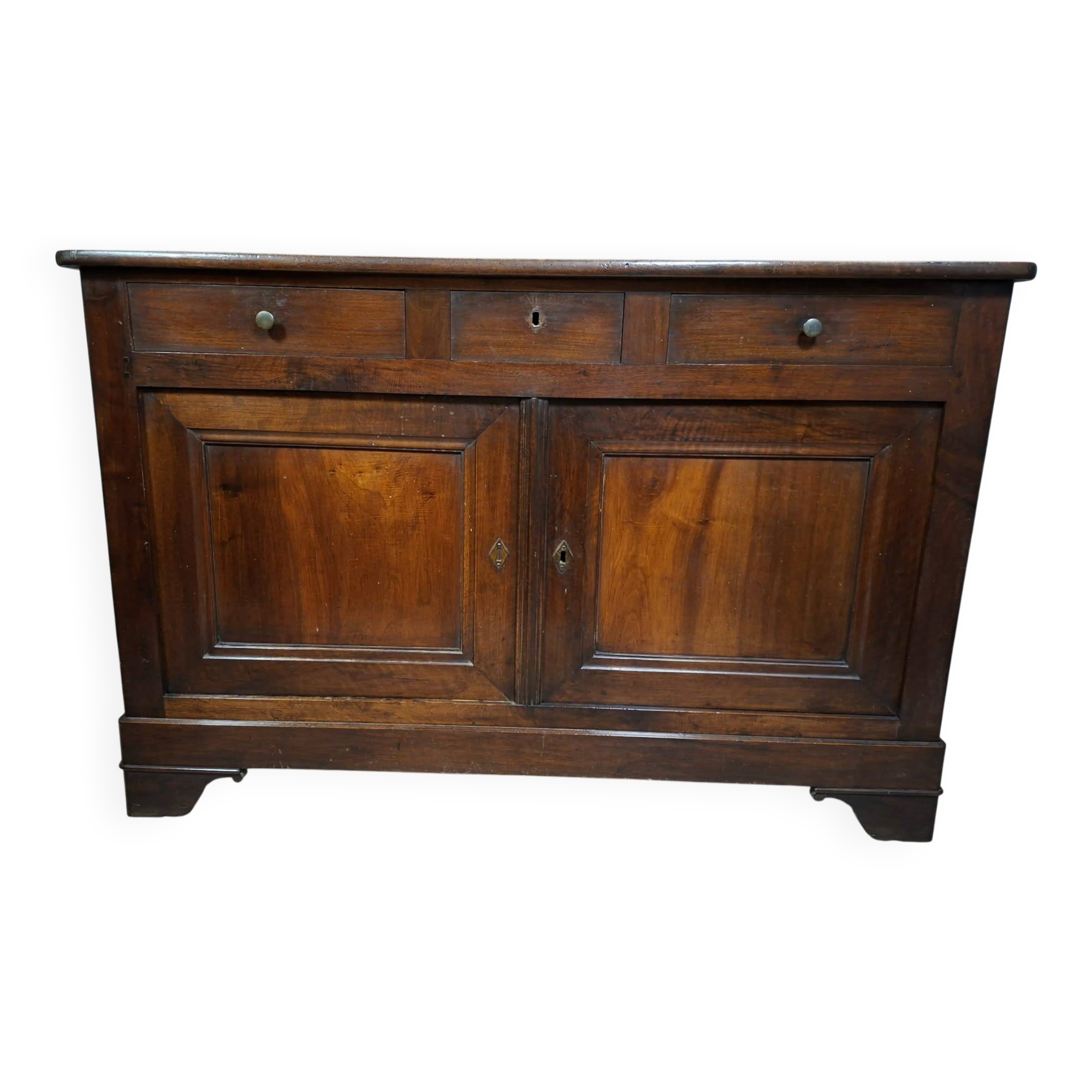 Buffet from the Louis Philippe era in solid walnut, dating from the 19th century.