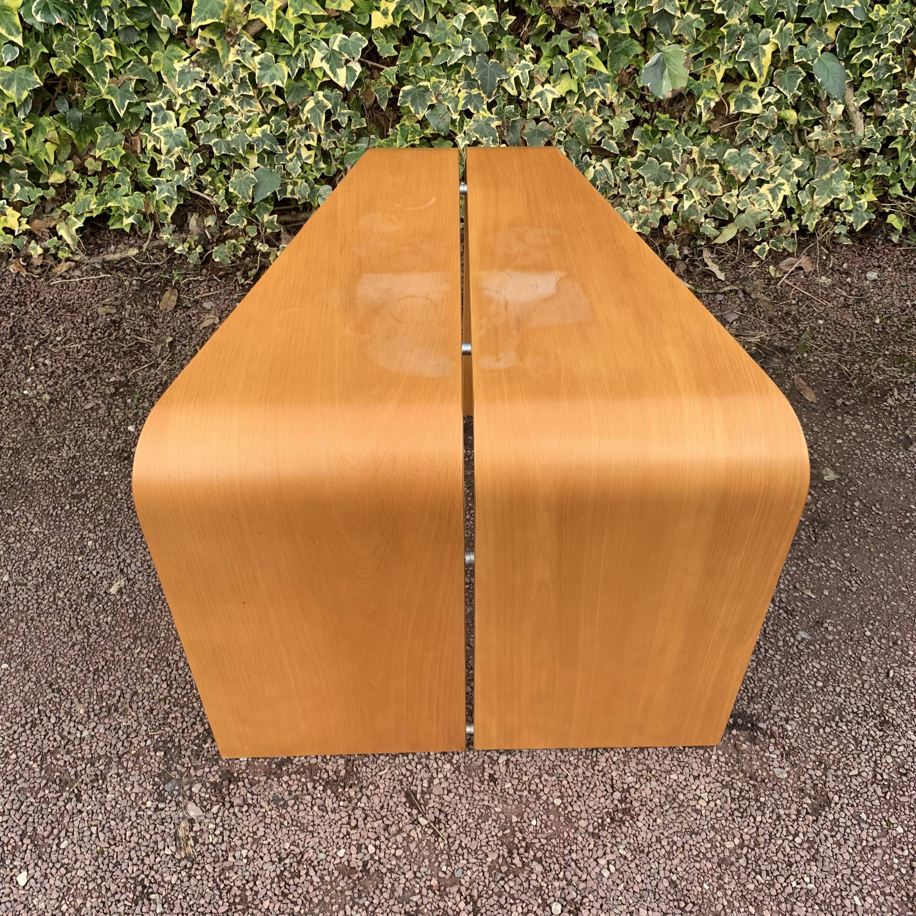 Table d’appoint trapézoïdale scandinave