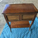 Guéridon en merisier style régence