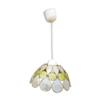 Mother-of-pearl lampshade suspension