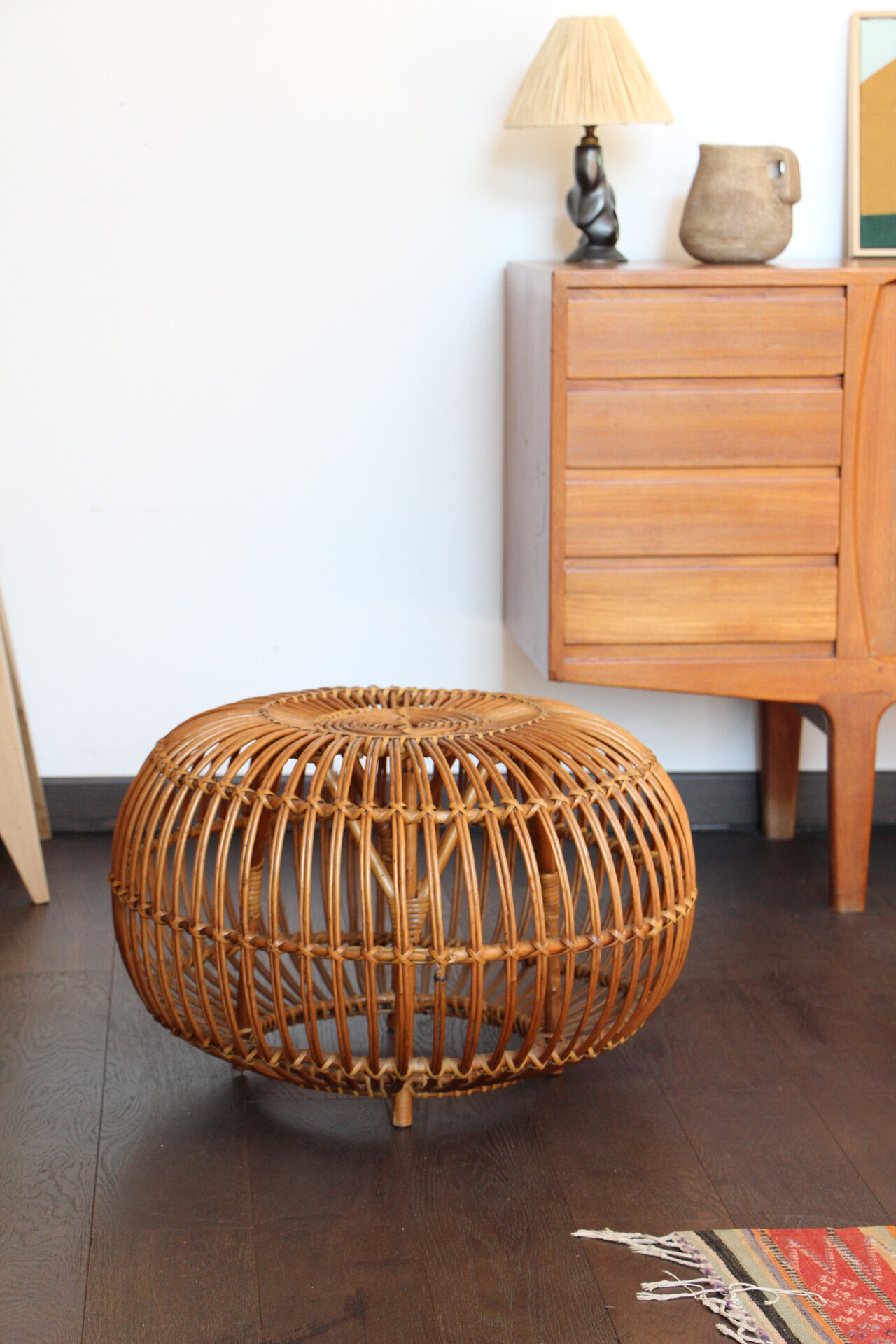 Ottoman pouf in Albini rattan